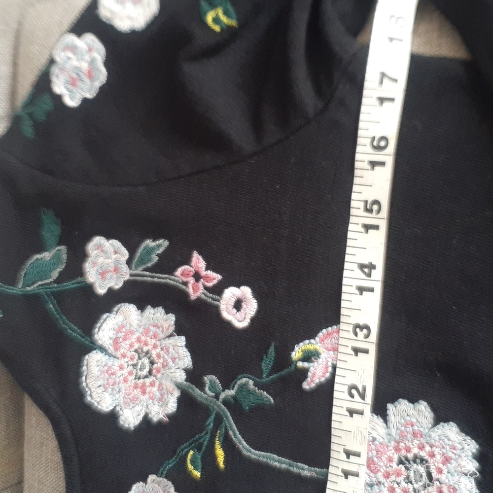 Loft women's embroidery crewneck pullover top size xs - Picture 11 of 14